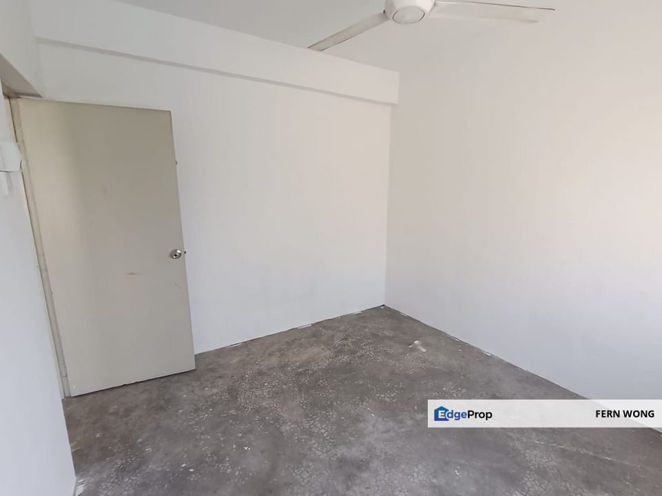 650 sf / 4th Floor Walk Up Low Cost Apartment Harmoni Damansara Damai For Sale , Selangor, Damansara Damai