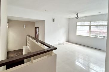 Semi-D 2 Storey House Taman Desa for Sale