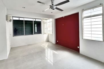 Semi-D 2 Storey House Taman Desa for Sale