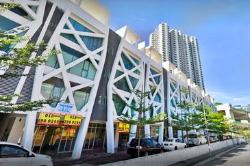 4 Storey Shop Office Wisma Damai 12 Alam Damai for Sale