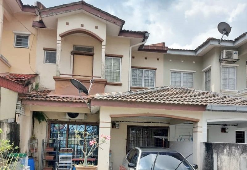 2 Storey Taman Lestari Perdana Seri Kembangan for Sale