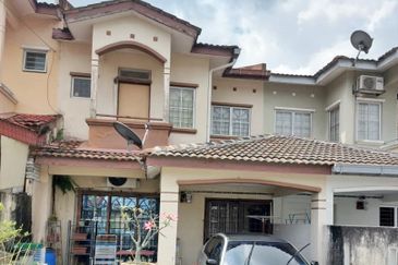 2 Storey Taman Lestari Perdana Seri Kembangan for Sale