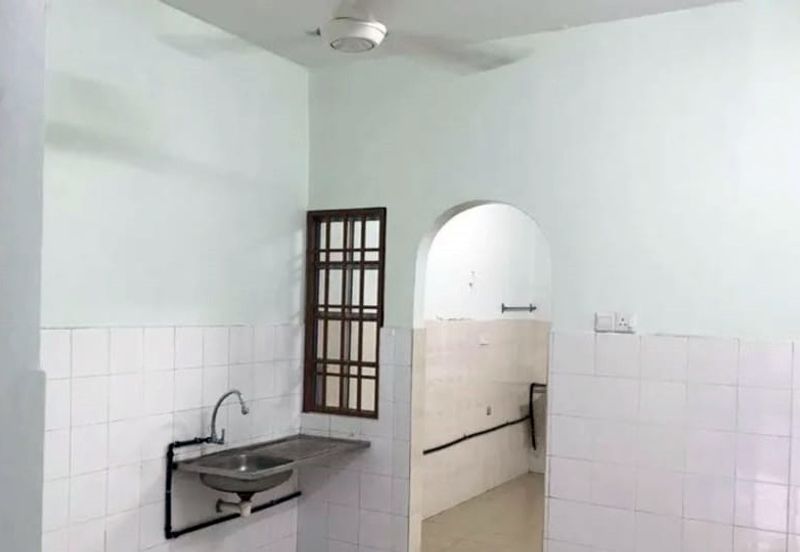 2 Storey Taman Lestari Perdana Seri Kembangan for Sale