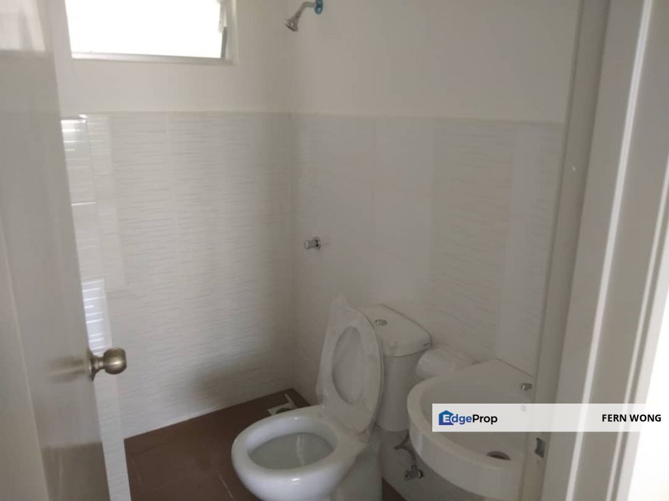 842 sf / Sentrovue Serivce Apartment Bandar Puncak Alam For Sale , Selangor, Bandar Puncak Alam