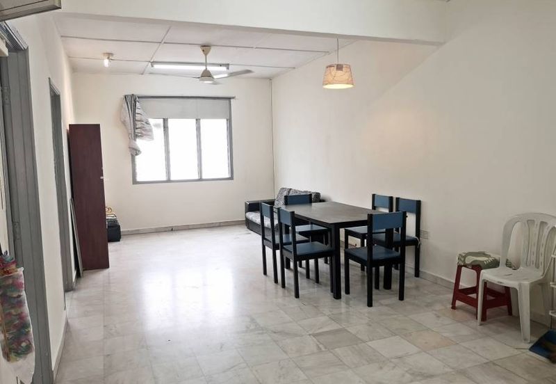 Apartment Taman Castlefield