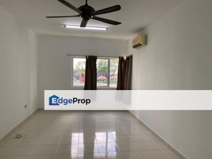 Koi kinrara condo for rent partly furnished unit puchong, Selangor, Puchong