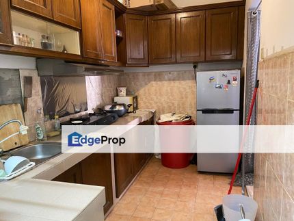 Saraka apartment for rent partially furnished unit taman wawasan puchong, Selangor, Puchong