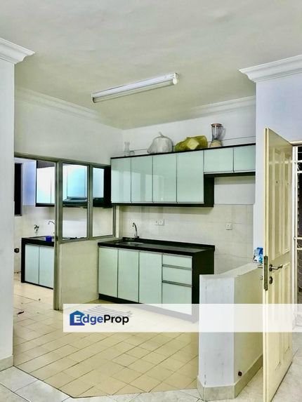 Koi tropika condominium for rent partially furnished unit puchong, Selangor, Bandar Puteri Puchong