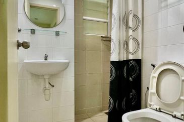 The Zest @ Kinrara 9