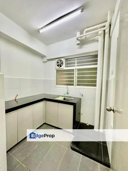 Casa tropika for rent batu 14 puchong, Selangor, Puchong