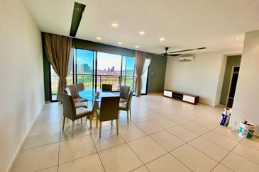 Zefer Hill Residence