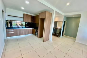 Zefer Hill Residence