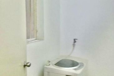 The Zest @ Kinrara 9