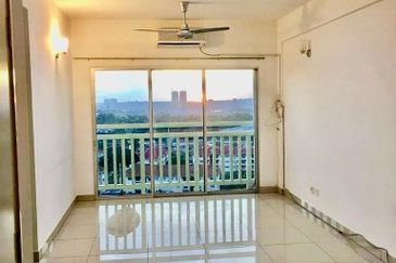 Hijauan Puteri Condominiums