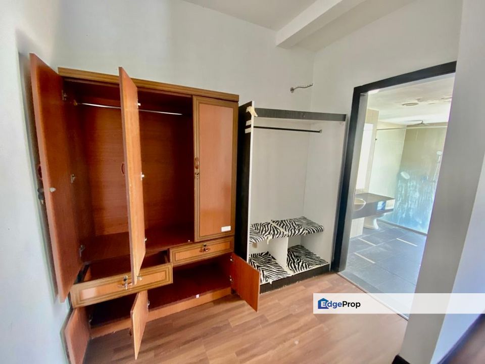 Zen residence condominium for rent batu 14 puchong, Selangor, Puchong