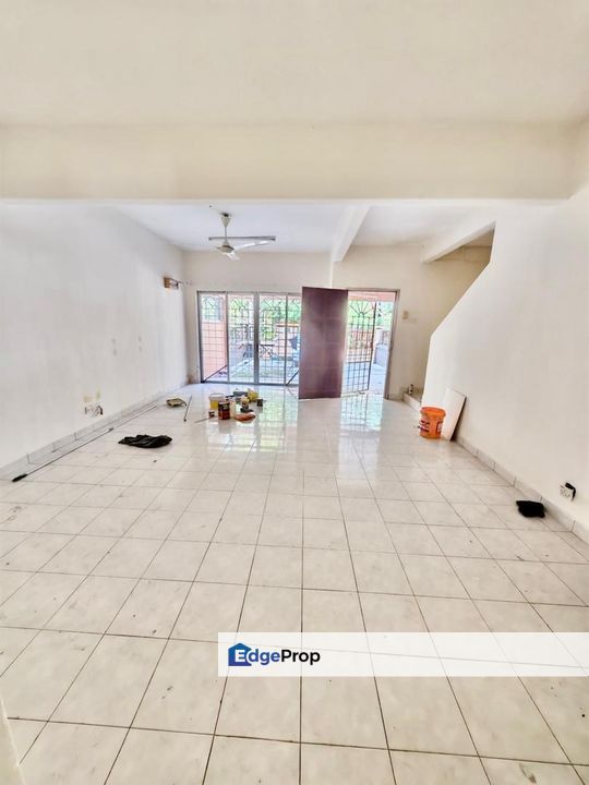2 storey terraced house for rent taman putra prima puchong, Selangor, Puchong
