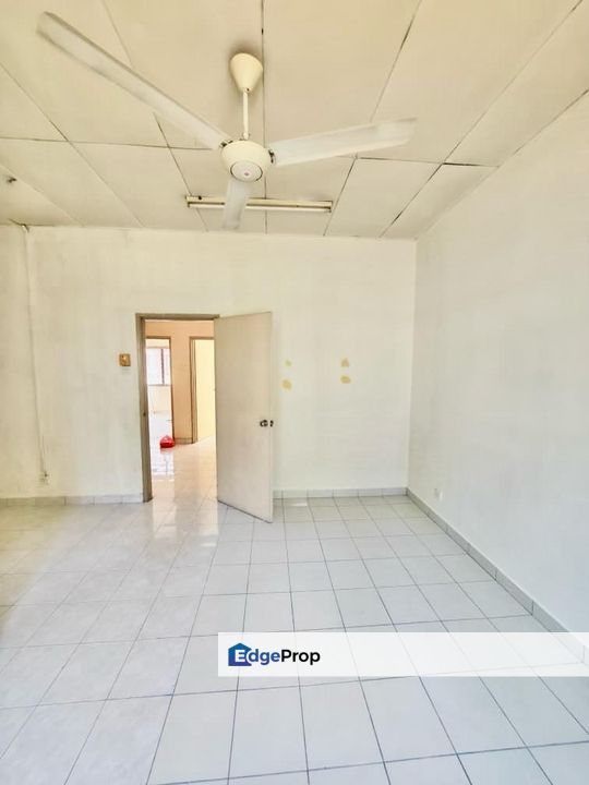 2 storey terraced house for rent taman putra prima puchong, Selangor, Puchong