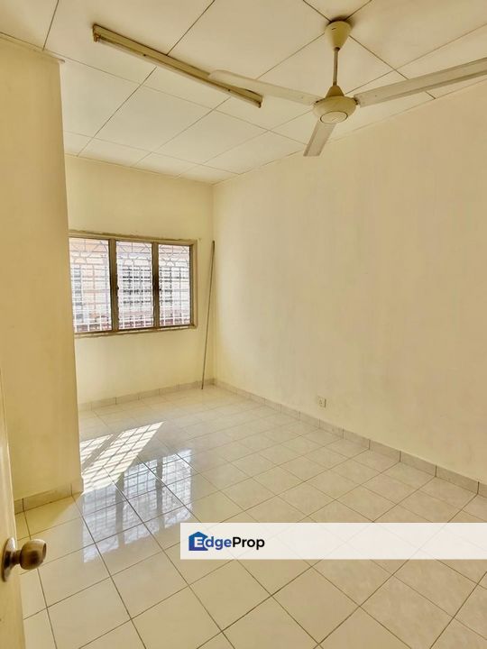 2 storey terraced house for rent taman putra prima puchong, Selangor, Puchong