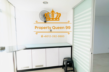 Bandar Puteri Puchong Shop Office walking to LRT