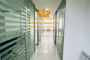 Bandar Puteri Puchong Shop Office walking to LRT