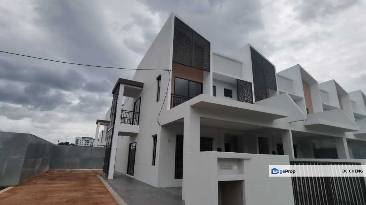 Kampung Sungai Ramal Dalam, Kajang, Selangor 2 Storey Terrace House For