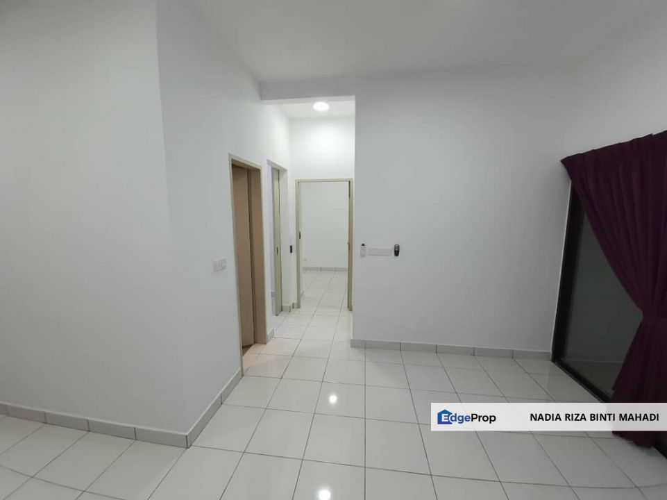 Partially furnished 2+1 bedrooms serviced residences @ Residensi Lili, Nilai, Negeri Sembilan, Nilai