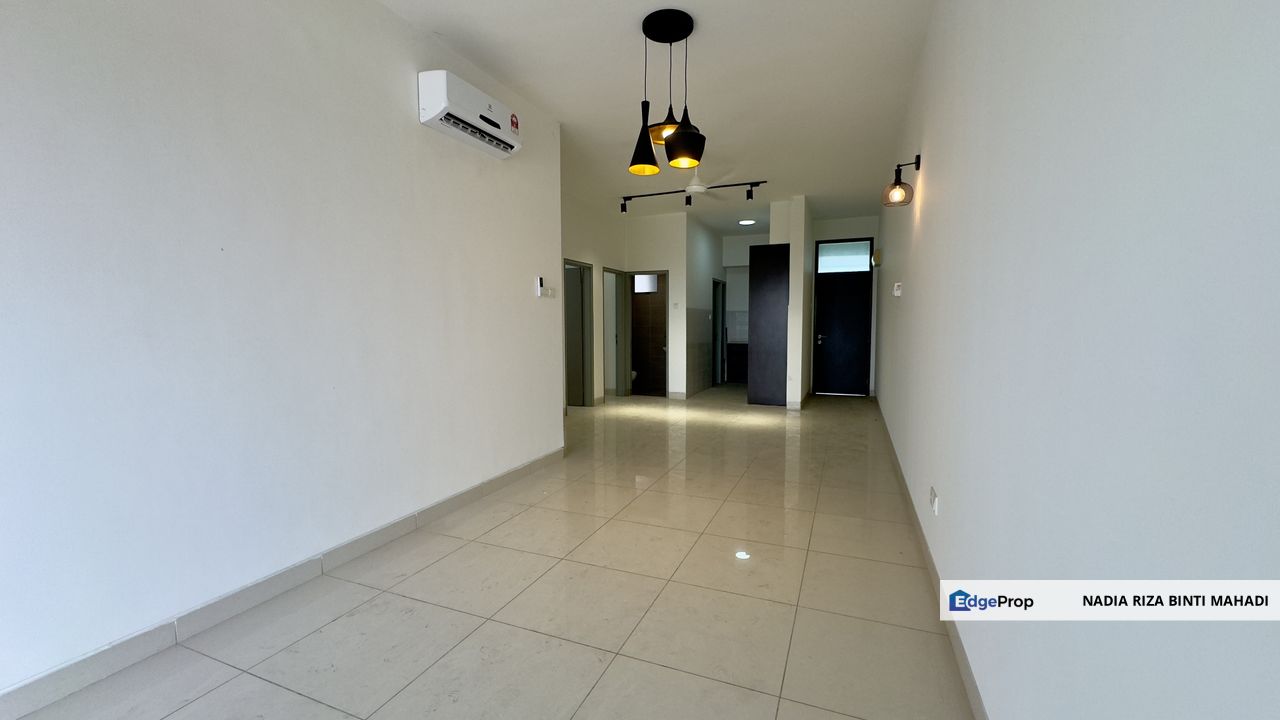 Brand New Corner 3R2B Unit Facing Lake & Park in Vega Residency, Cyberjaya, Selangor, Cyberjaya