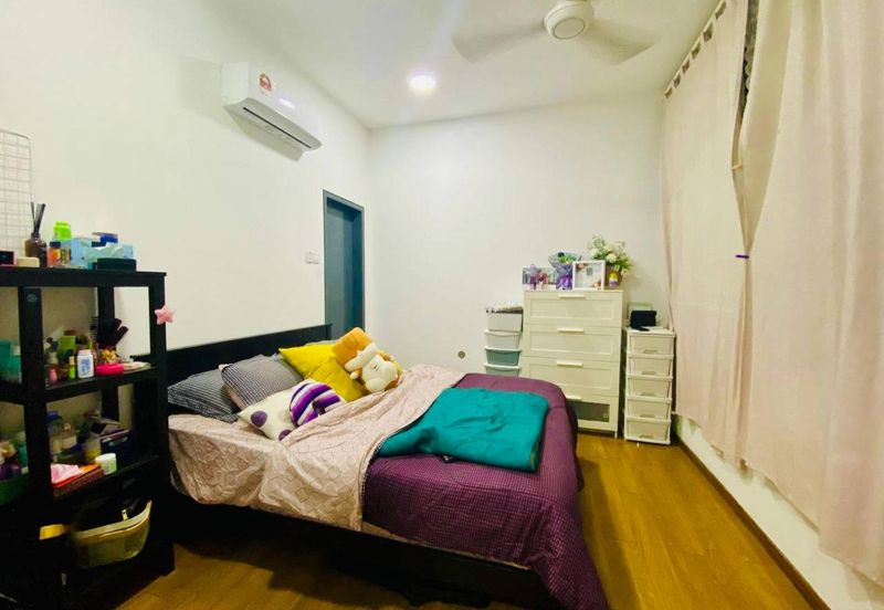 PR1MA Lakefront Homes