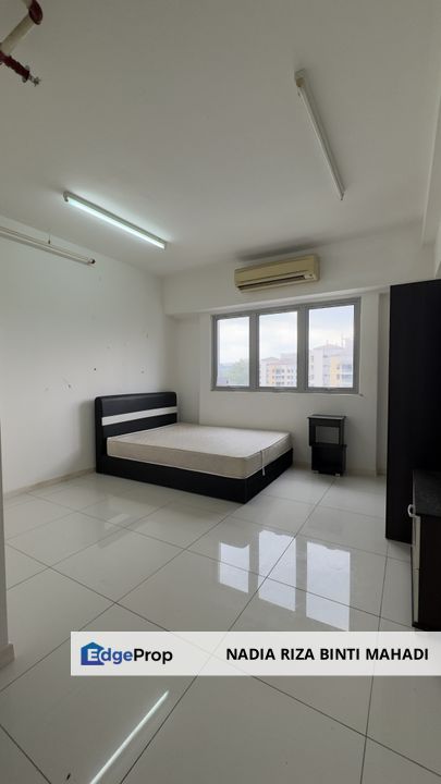 Below Market Well-Sized 2-Bedroom SOHO at Paragon @ Pangea, Cyberjaya, Selangor, Cyberjaya
