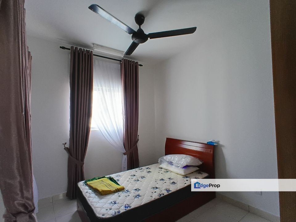 Freehold 1 Bedroom Residence in Alanis Residence, Warisan Puteri, Selangor, Sepang