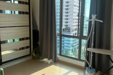 Lake Point Residence