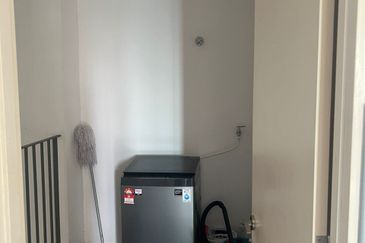 Lake Point Residence