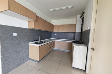 Lake Point Residence