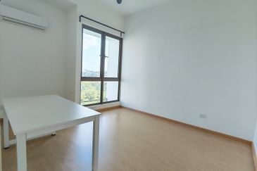 Lake Point Residence