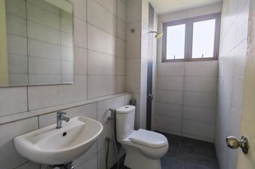 Lake Point Residence