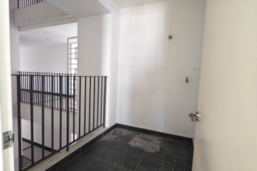 Lake Point Residence