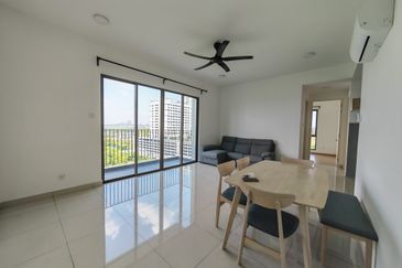 Lake Point Residence