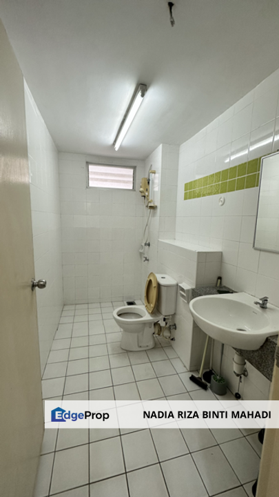 Large built-up, lower unit 2-storey townhouse in the heart of Cyberjaya, Selangor, Cyberjaya