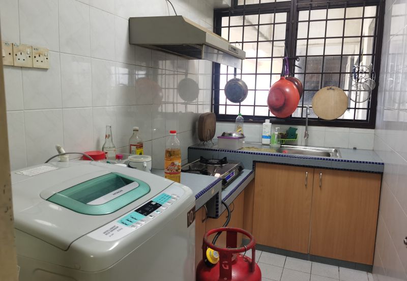 Anjung Hijau (Greenfield Apartment)