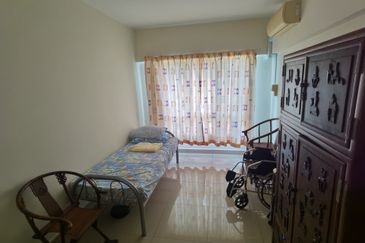 Anjung Hijau (Greenfield Apartment)