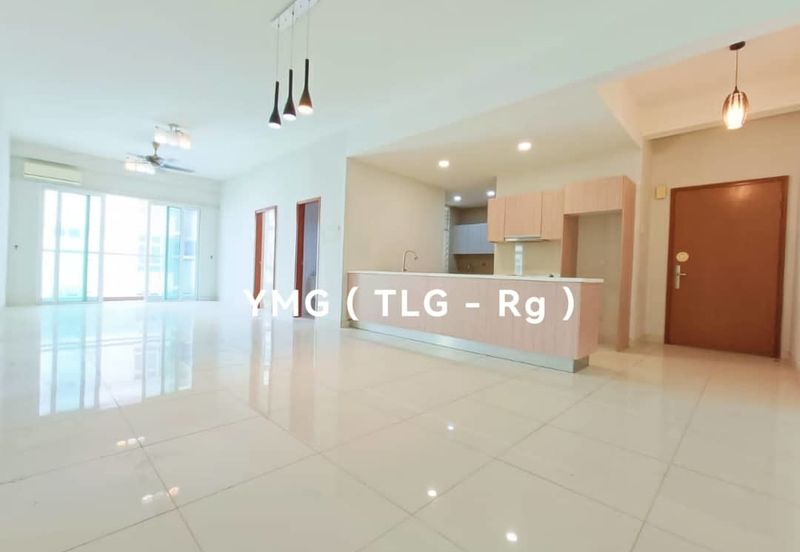 Royal Regent Sri Putramas III