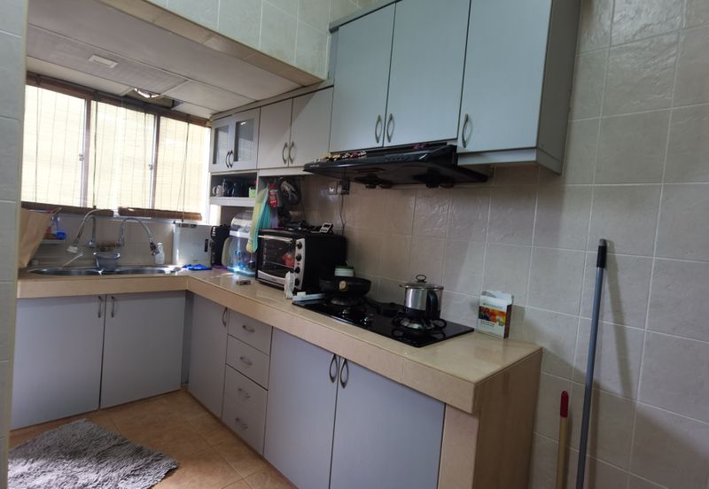 Desa Temenggong Apartment