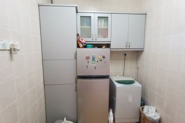Desa Temenggong Apartment