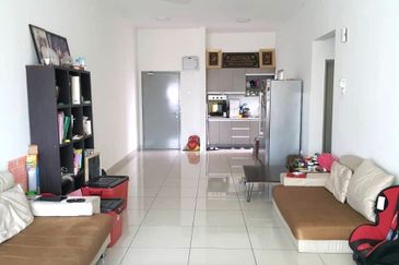 Zeta DeSkye Residence