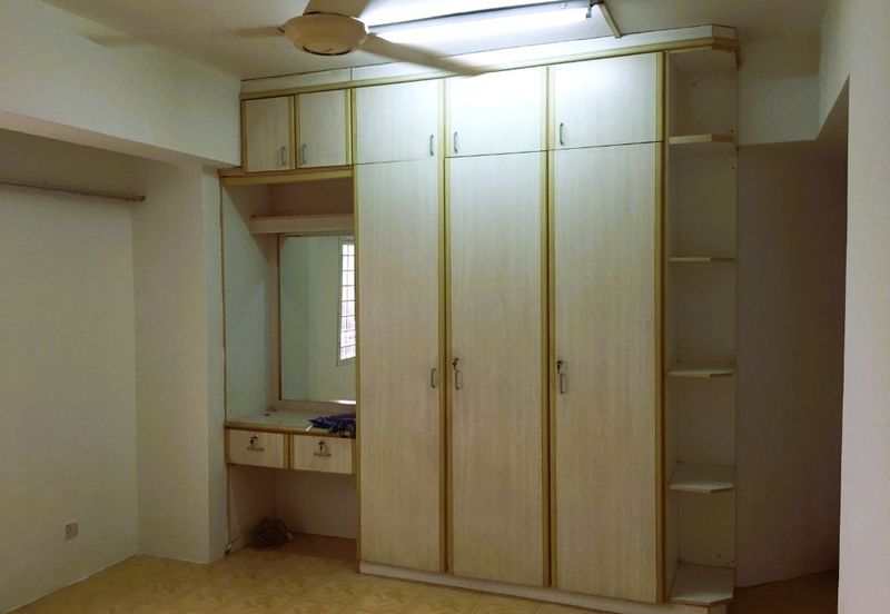 Ayers Tower @ Taman Kosas