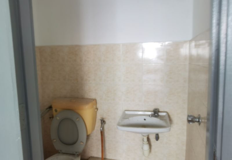 Vista Apartment, Damansara Damai