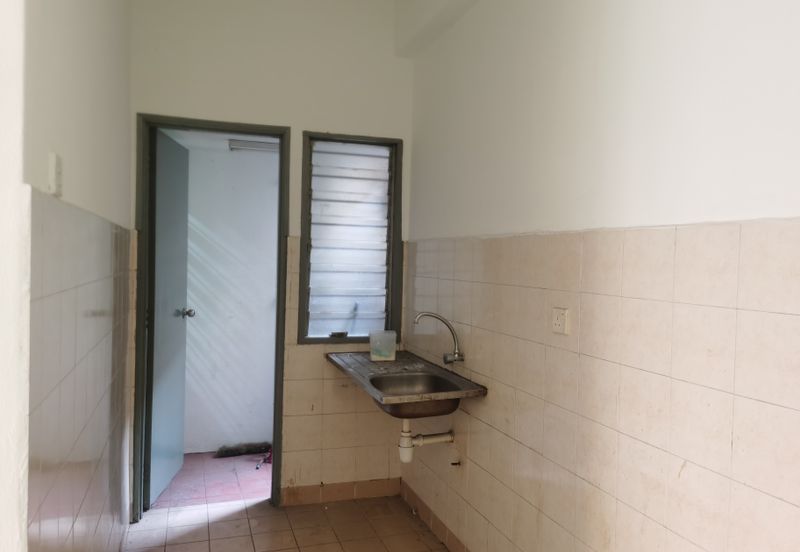 Vista Apartment, Damansara Damai