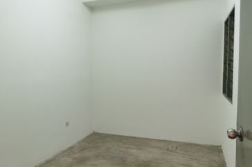 Vista Apartment, Damansara Damai