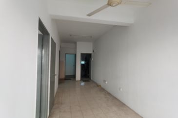 Vista Apartment, Damansara Damai