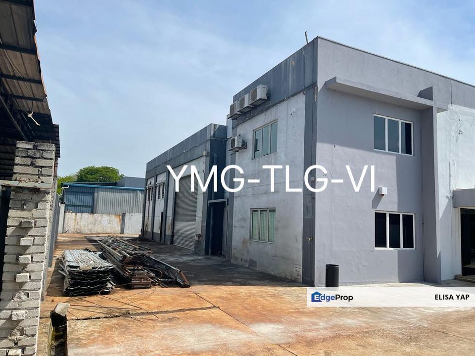 Bungalow Factory 14,000sf With Warehouse Taman Perindustrian Puchong FOR RENT , Selangor, Puchong